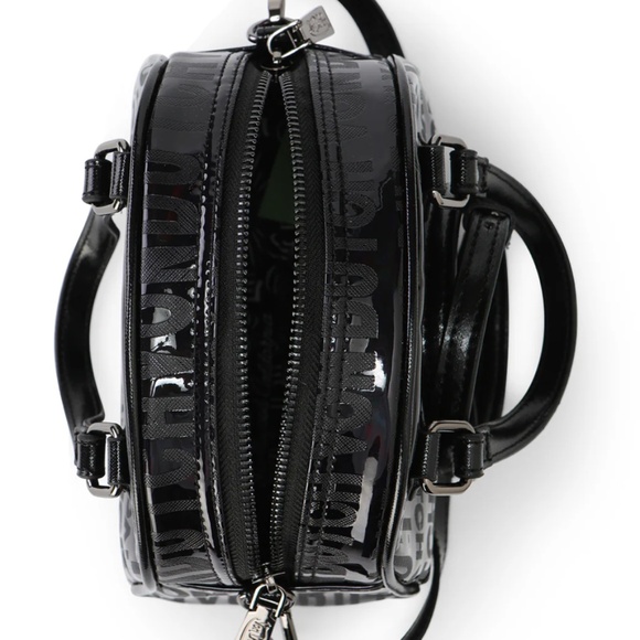 Von Dutch Black Onyx Reflective Bowling Bag - Picture 2 of 8